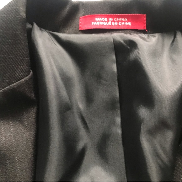 Arrow Black/Grey Pinstripe Blazer - Picture 3 of 10